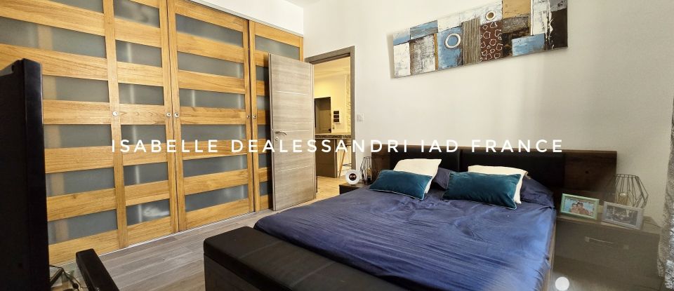 Appartement 4 pièces de 70 m² à Toulon (83000)