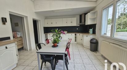 Maison 5 pièces de 114 m² à Beuvry-la-Forêt (59310)