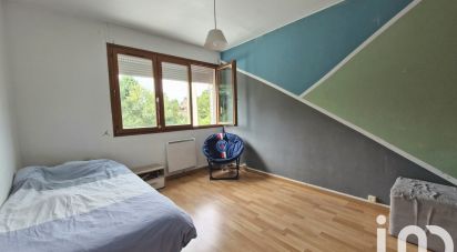 Maison 5 pièces de 114 m² à Beuvry-la-Forêt (59310)