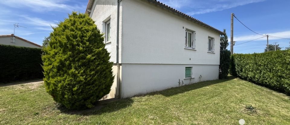 Maison 4 pièces de 98 m² à Châtillon-sur-Thouet (79200)