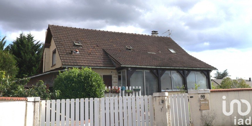 Maison traditionnelle 7 pièces de 150 m² à Châlette-sur-Loing (45120)