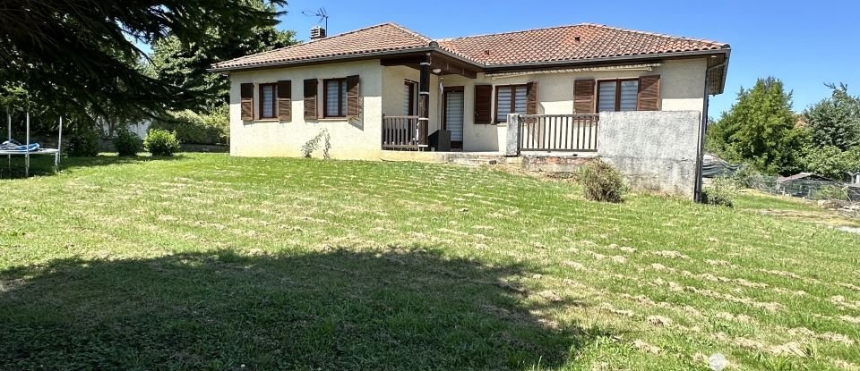 Traditional house 4 rooms of 134 m² in Lannemezan (65300)