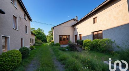 House 7 rooms of 133 m² in Vaulx-en-Velin (69120)