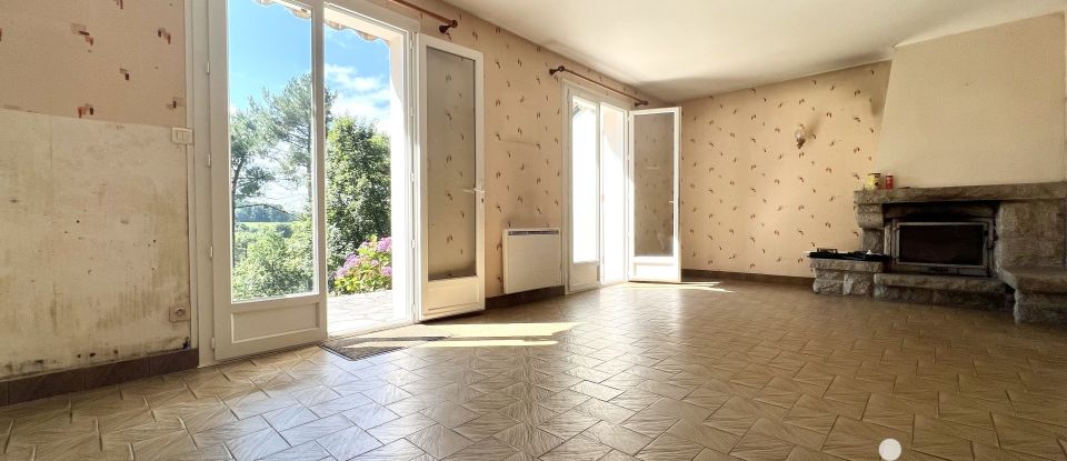 Maison 5 pièces de 101 m² à LE BONO (56400)