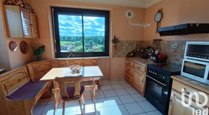 House 4 rooms of 80 m² in Craponne-sur-Arzon (43500)