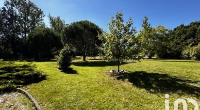 Terrain de 2 410 m² à Montberon (31140)