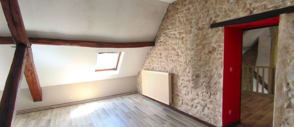 Appartement 5 pièces de 110 m² à Poitiers (86000)