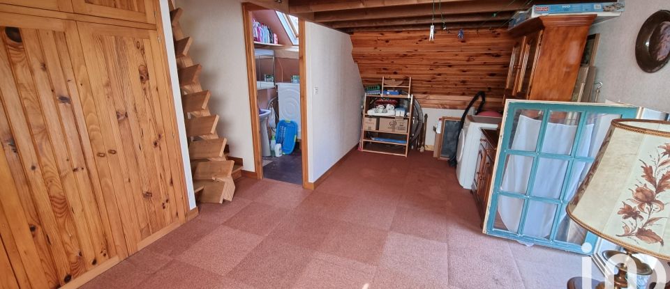 Maison de campagne 7 pièces de 143 m² à Mont-Saint-Père (02400)