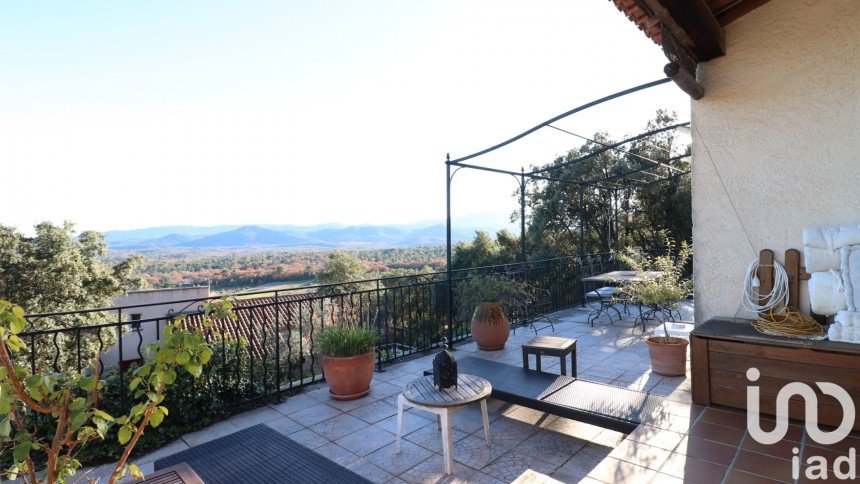 Traditional house 5 rooms of 156 m² in Saint-Maximin-la-Sainte-Baume (83470)