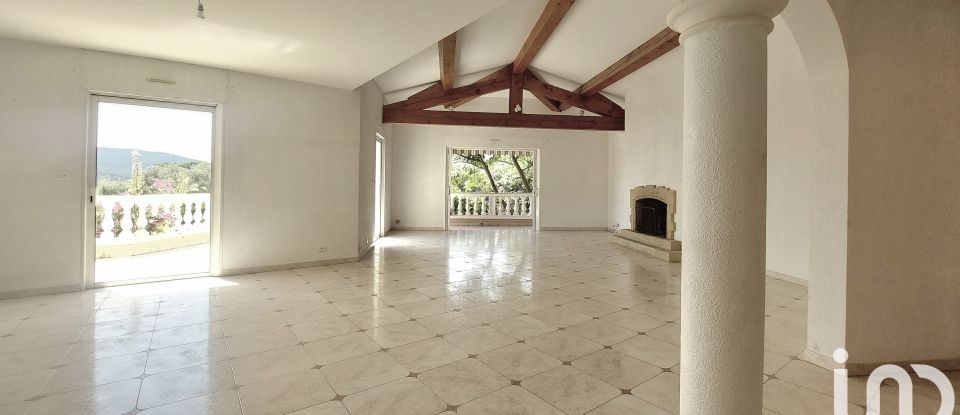 Maison traditionnelle 5 pièces de 159 m² à Hyères (83400)