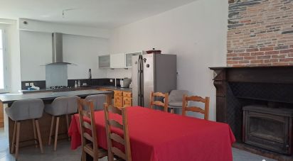 House 7 rooms of 141 m² in Le Louroux-Béconnais (49370)