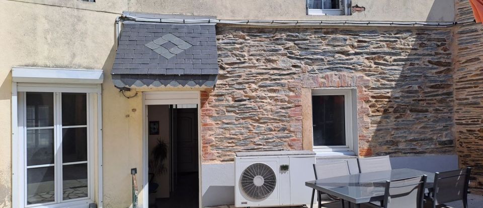 Maison 7 pièces de 141 m² à Le Louroux-Béconnais (49370)