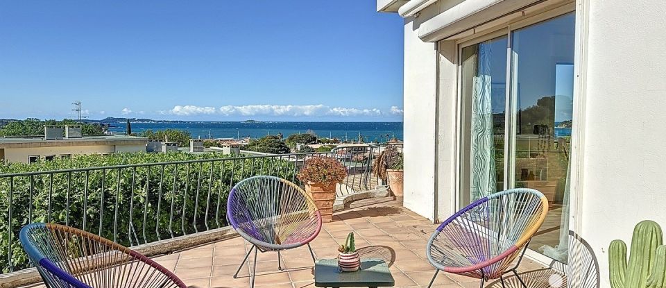 Apartment 5 rooms of 123 m² in Six-Fours-les-Plages (83140)