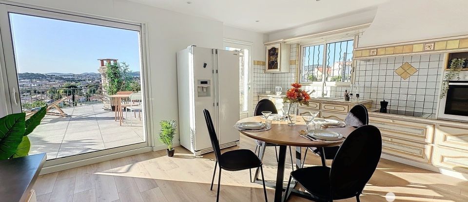 Apartment 5 rooms of 123 m² in Six-Fours-les-Plages (83140)