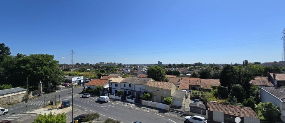 Apartment 5 rooms of 83 m² in Mérignac (33700)