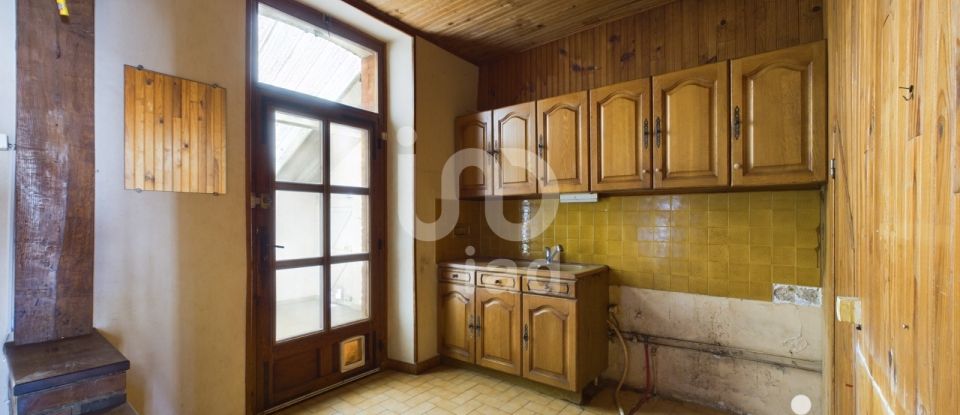 Village house 5 rooms of 110 m² in Saint-Just-Sauvage (51260)