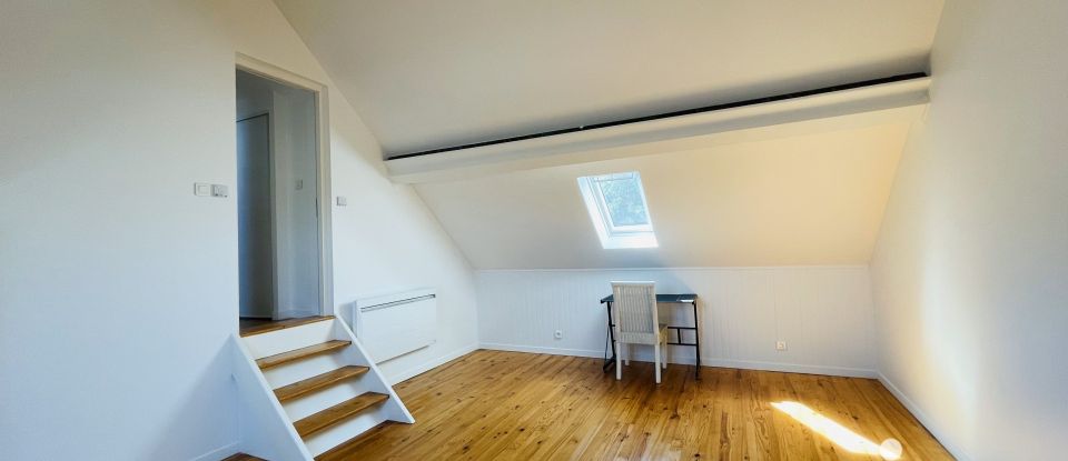 Maison 6 pièces de 184 m² à Creuzier-le-Vieux (03300)