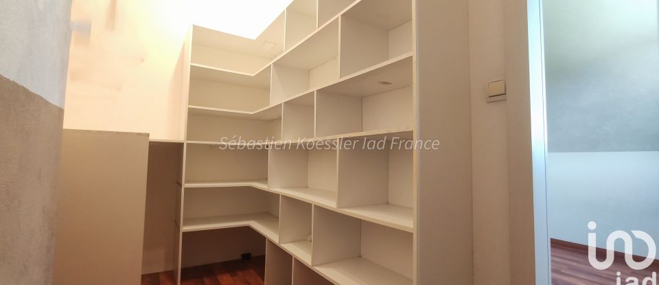 Maison 6 pièces de 194 m² à Batzendorf (67500)