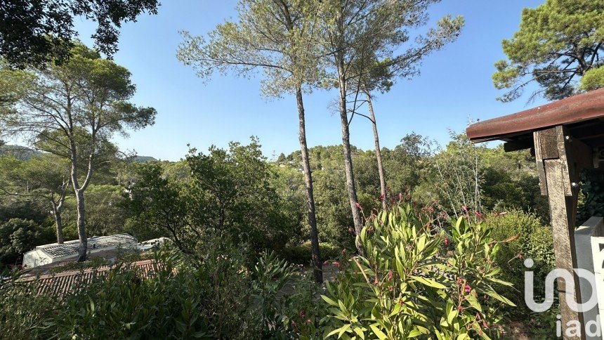 Terrain Loisirs de 240 m² à Fréjus (83600)