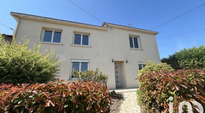 Traditional house 6 rooms of 138 m² in Sèvremont (85700)