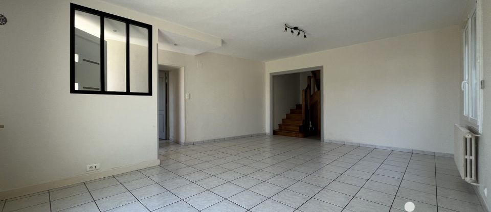 Traditional house 6 rooms of 138 m² in Sèvremont (85700)