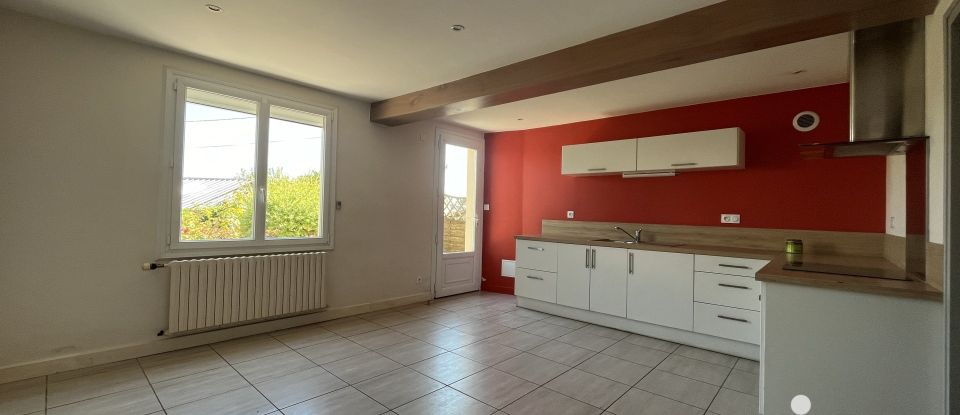 Traditional house 6 rooms of 138 m² in Sèvremont (85700)