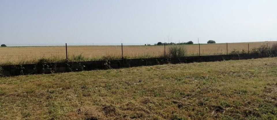 Terrain de 1 303 m² à Vouneuil-sous-Biard (86580)