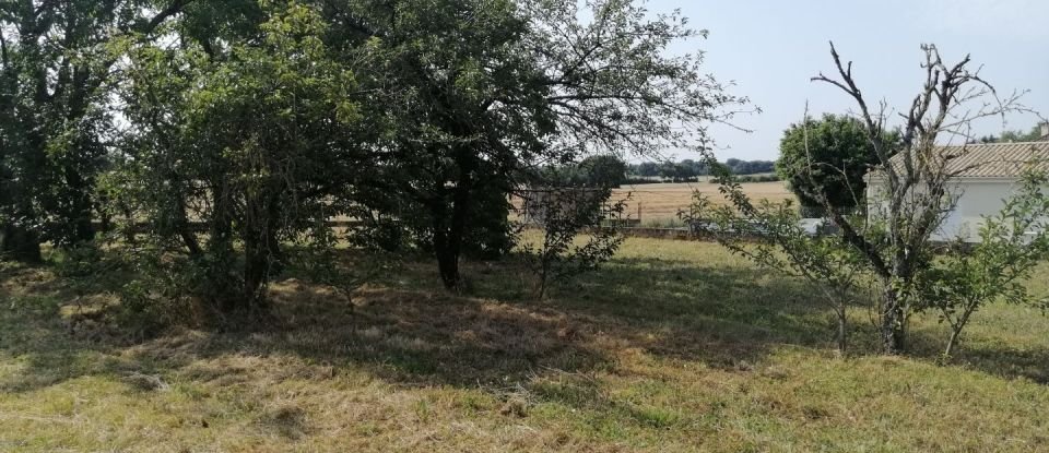 Terrain de 1 303 m² à Vouneuil-sous-Biard (86580)