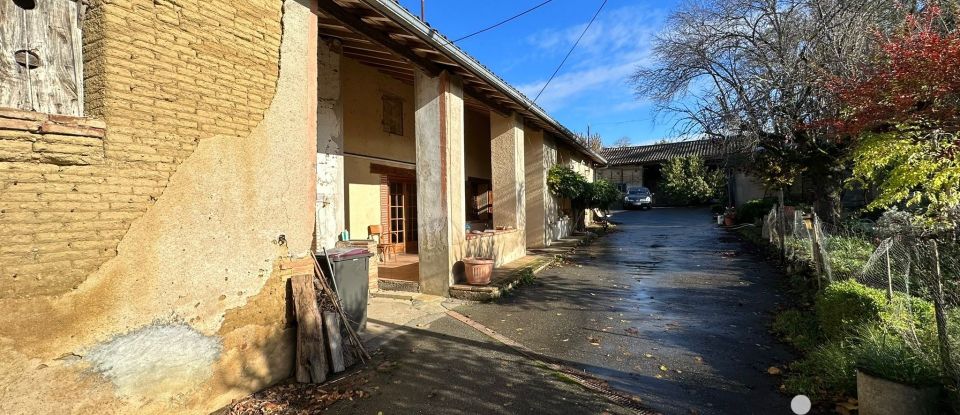 Farm 5 rooms of 121 m² in Saint-Nauphary (82370)