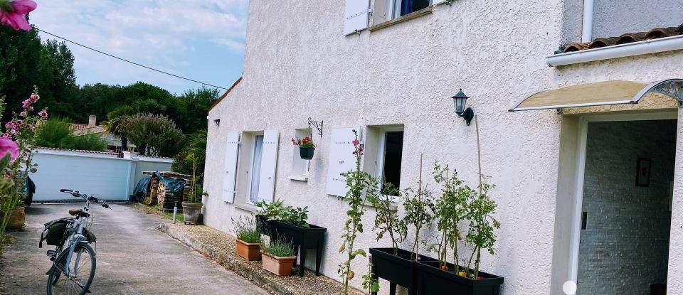 Maison 6 pièces de 141 m² à Le Château-d'Oléron (17480)