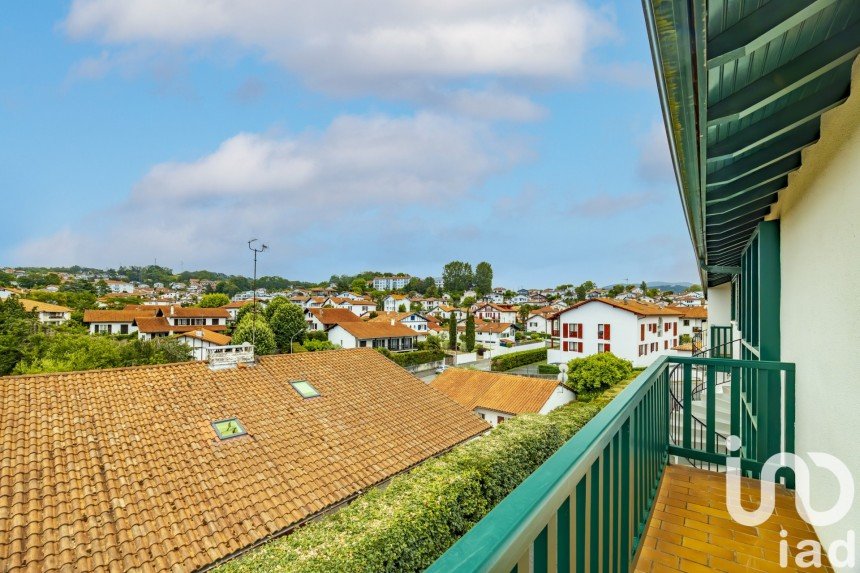 Appartement 2 pièces de 40 m² à Hendaye (64700)