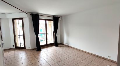 Studio 1 room of 34 m² in Rosny-sous-Bois (93110)