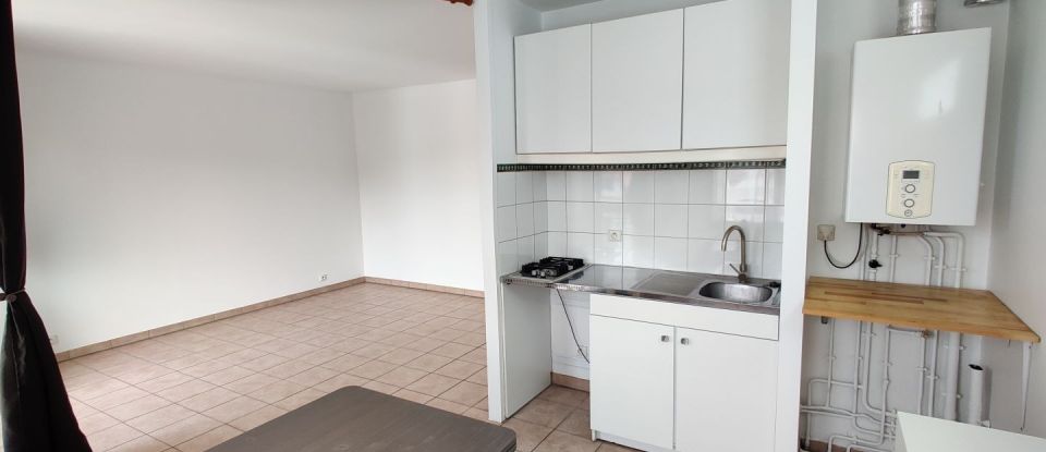 Studio 1 room of 34 m² in Rosny-sous-Bois (93110)