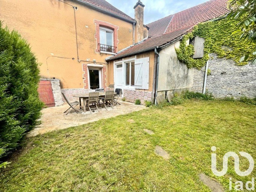 Maison 7 pièces de 220 m² à Essoyes (10360)