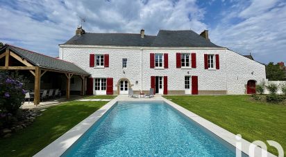 Mansion 11 rooms of 253 m² in Savenay (44260)