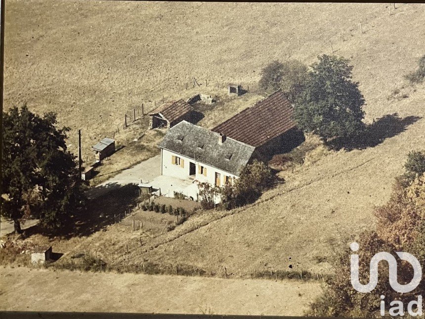 Maison traditionnelle 4 pièces de 86 m² à Saint-Pantaléon-de-Larche (19600)