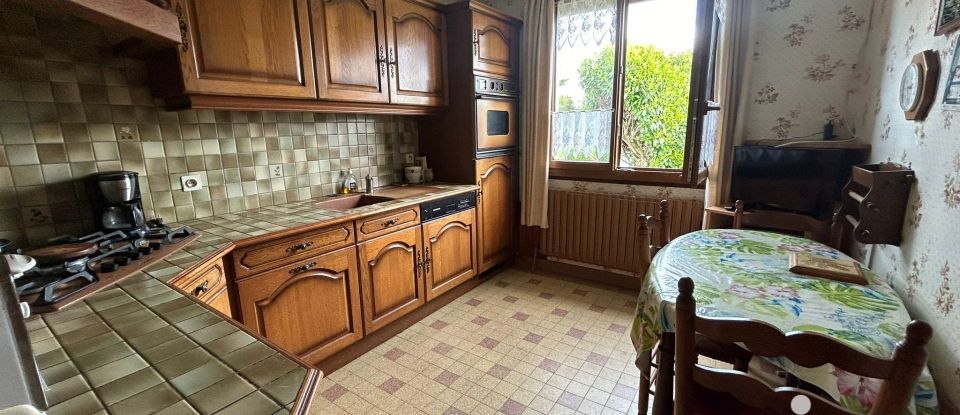 Town house 4 rooms of 64 m² in Beaumont-le-Roger (27170)