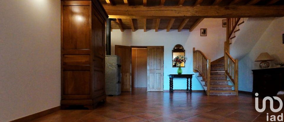 Mansion 9 rooms of 351 m² in Vacquiers (31340)