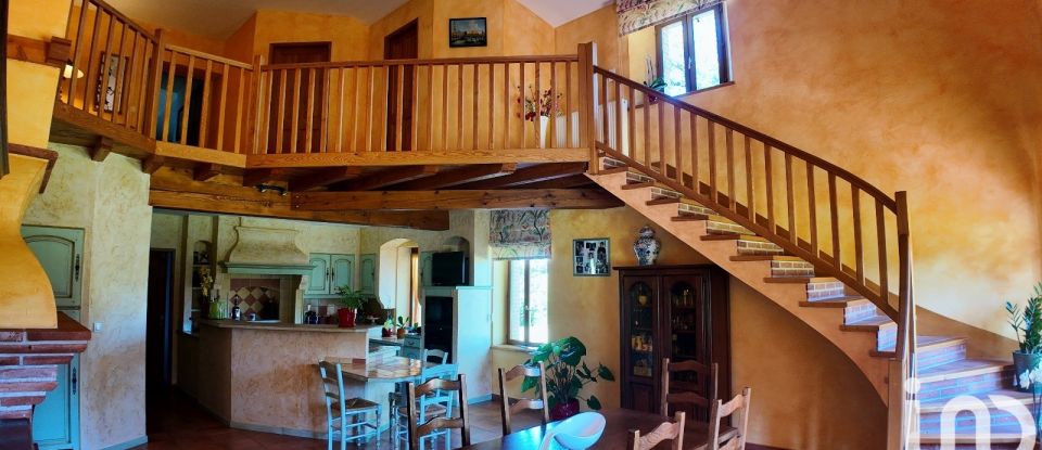 Mansion 9 rooms of 351 m² in Vacquiers (31340)