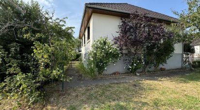 House 4 rooms of 82 m² in Trévol (03460)