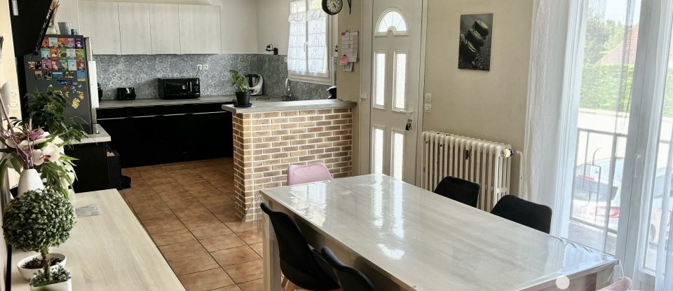 Maison 6 pièces de 110 m² à Traînou (45470)