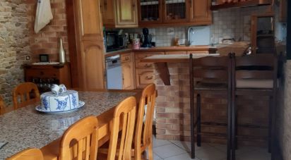 House 5 rooms of 102 m² in Ondreville-sur-Essonne (45390)