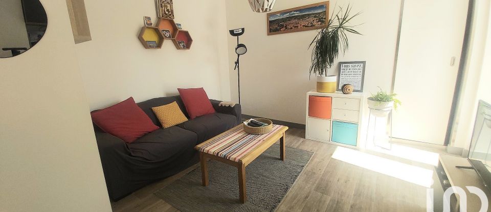 Appartement 4 pièces de 115 m² à Saint-Martin-la-Plaine (42800)