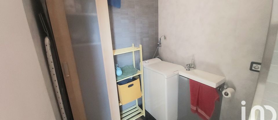 Appartement 4 pièces de 115 m² à Saint-Martin-la-Plaine (42800)