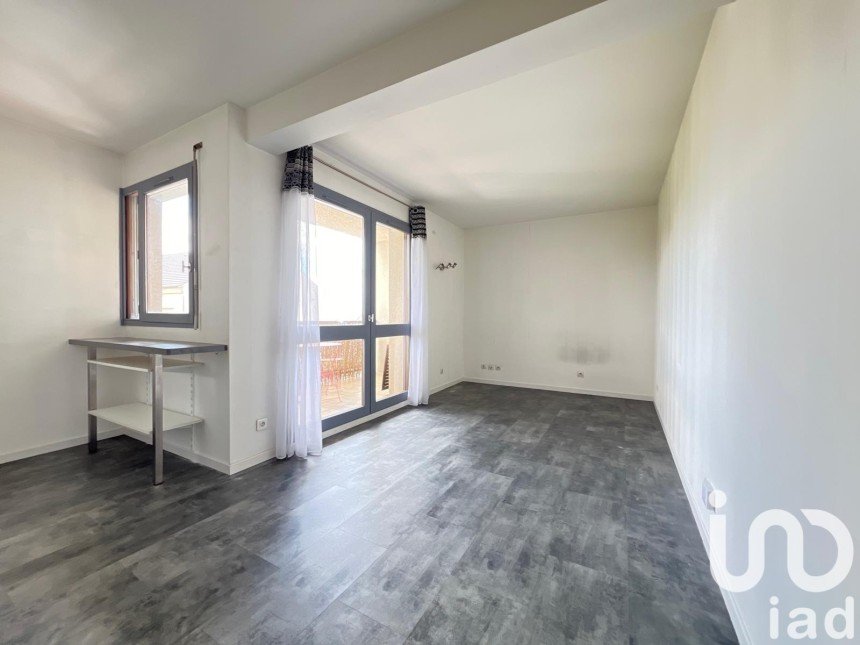 Studio 1 pièce de 24 m² à Brie-Comte-Robert (77170)