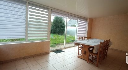 Maison traditionnelle 3 pièces de 92 m² à Lampaul-Guimiliau (29400)