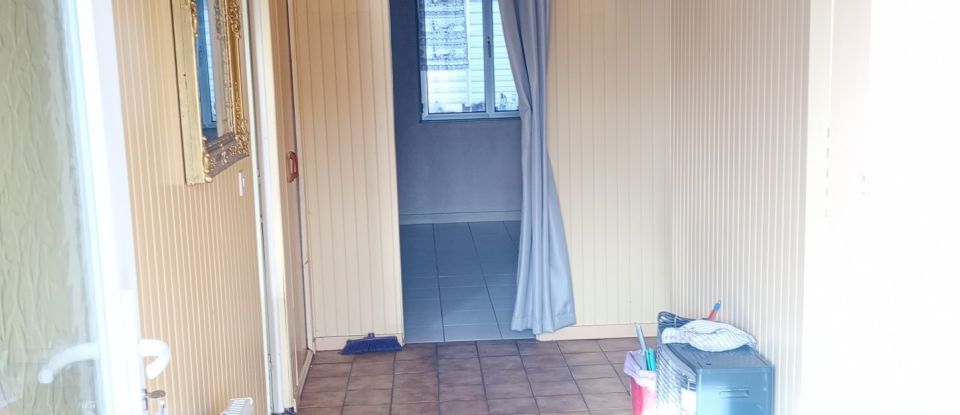 Maison traditionnelle 3 pièces de 92 m² à Lampaul-Guimiliau (29400)