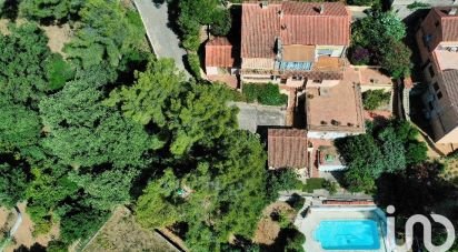 House 9 rooms of 203 m² in Carqueiranne (83320)