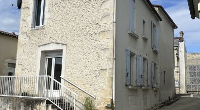 Town house 4 rooms of 120 m² in Saint-Genis-de-Saintonge (17240)