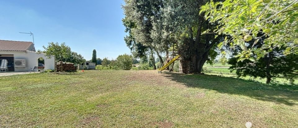 Land of 5,400 m² in Soulignonne (17250)